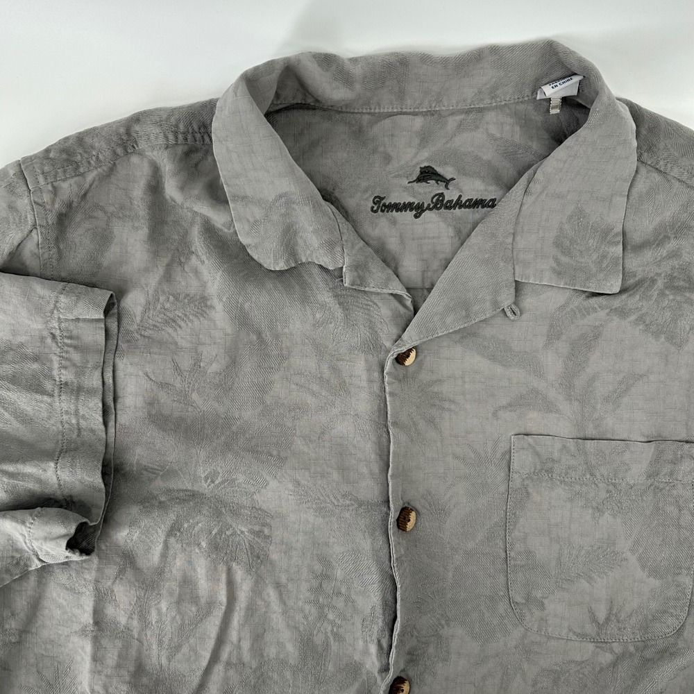 Tommy Bahama Button Down Shirt Mens Large Grey Silk Blend Tropical Leaf Jacquard